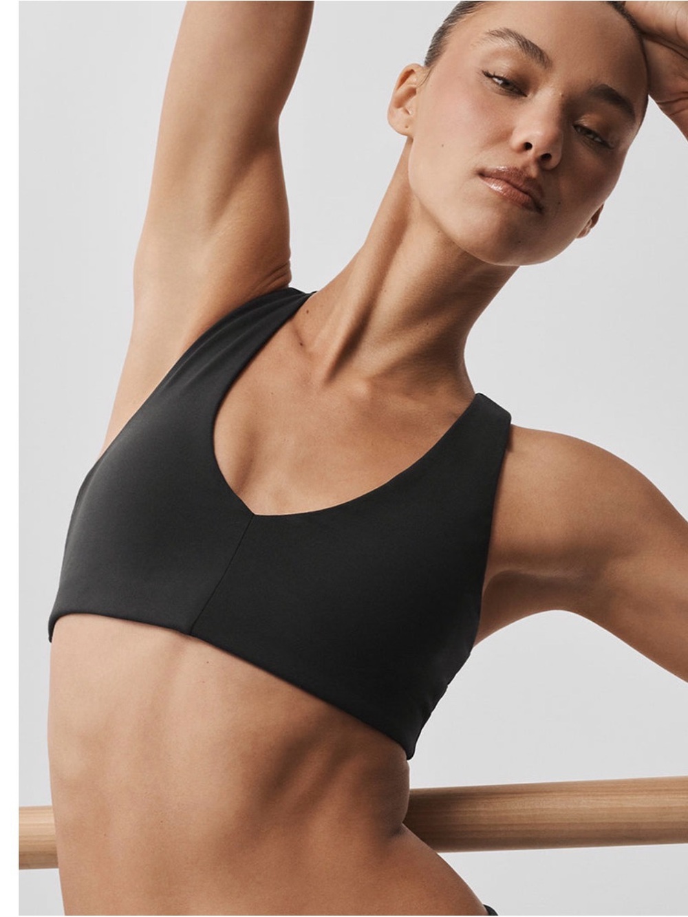 ALO Softsculpt Base Bra - Black size XXS. Brand new with tags